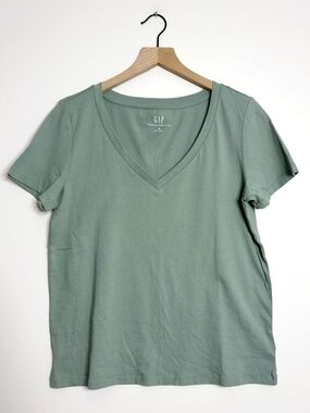 Gap NEW Organic Cotton V-Neck T-Shirt